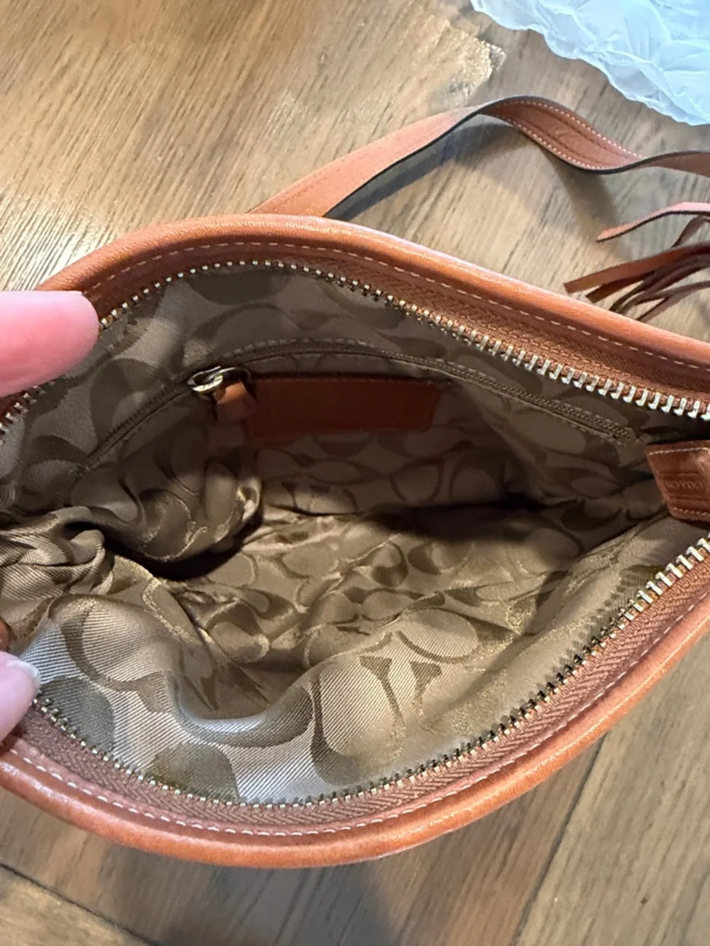 Coach | Cowhide Tan Crossbody Purse